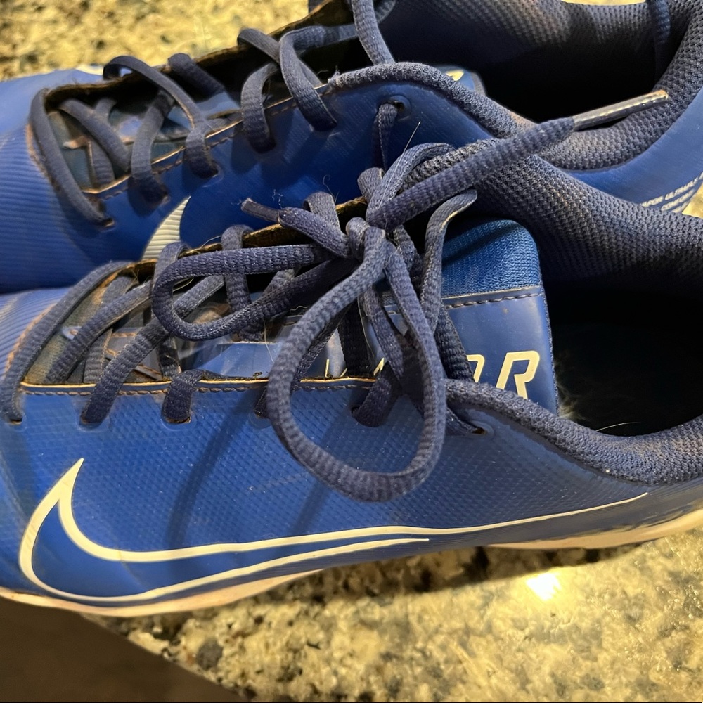Nike Mens Size 10 Baseball Cleats